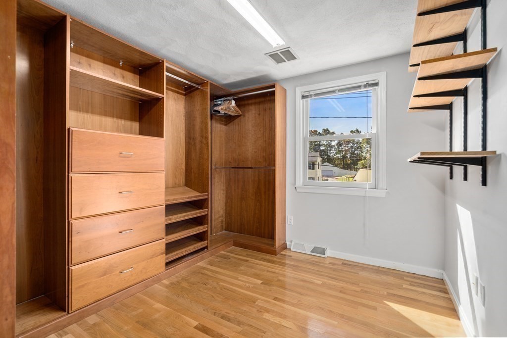 69 Mountain Road Burlington, MA 01803 - Photo 15 of 35 Gallery Image 15