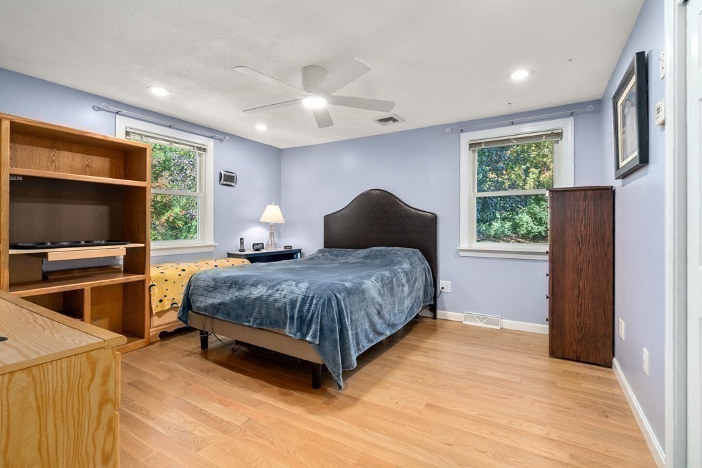 69 Mountain Road Burlington, MA 01803 - Photo 17 of 35 Gallery Image 17