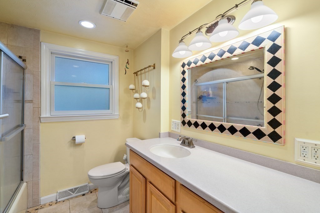 69 Mountain Road Burlington, MA 01803 - Photo 19 of 35 Gallery Image 19