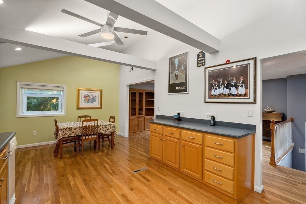 69 Mountain Road Burlington, MA 01803 - Photo 6 of 35 Gallery Image 6
