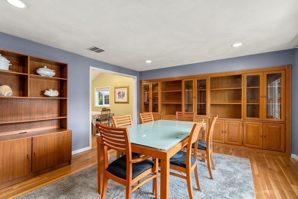 69 Mountain Road Burlington, MA 01803 - Photo 8 of 35 Gallery Image 8