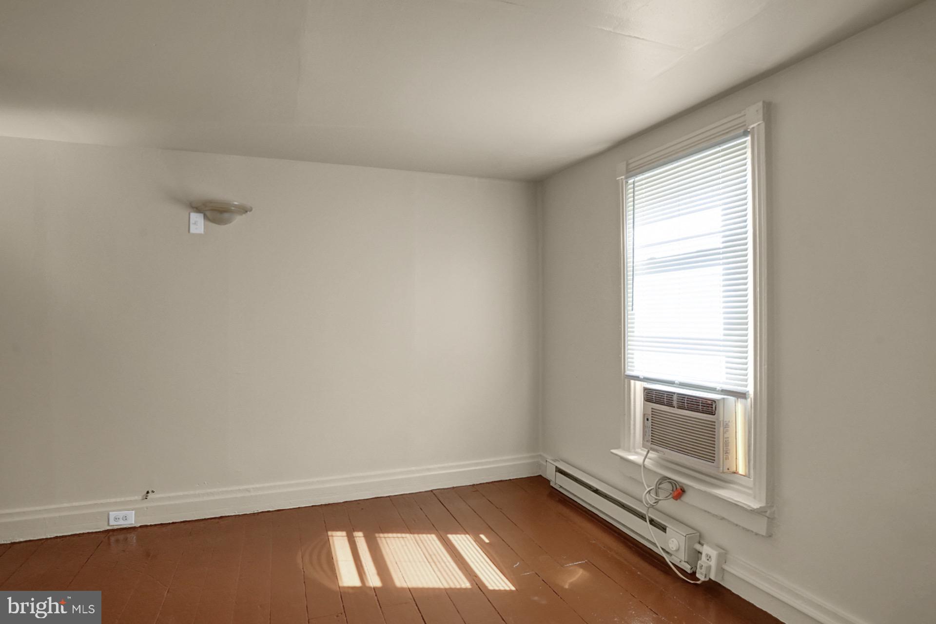 1123 Spring Street Reading, PA 19604 - Photo 25 of 27 Gallery Image 25