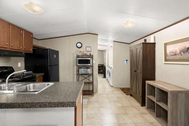 $205,000 | 602 Murphy Bay Drive, Cross, SC 29436