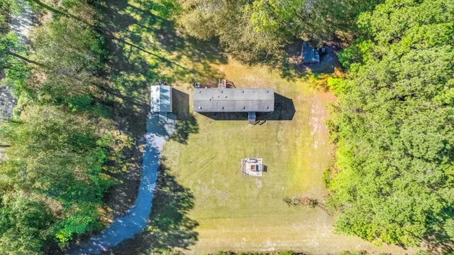 $205,000 | 602 Murphy Bay Drive, Cross, SC 29436