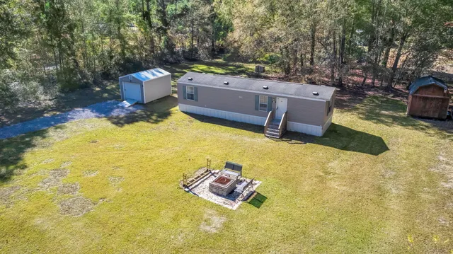 $205,000 | 602 Murphy Bay Drive, Cross, SC 29436