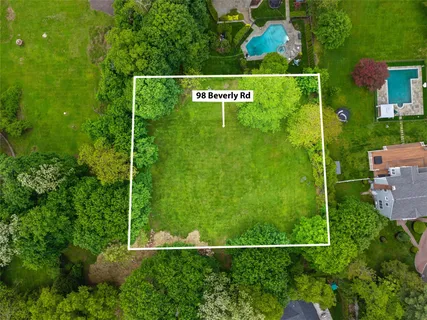 $695,000 | 98 Beverly Road, New Rochelle, NY 10804