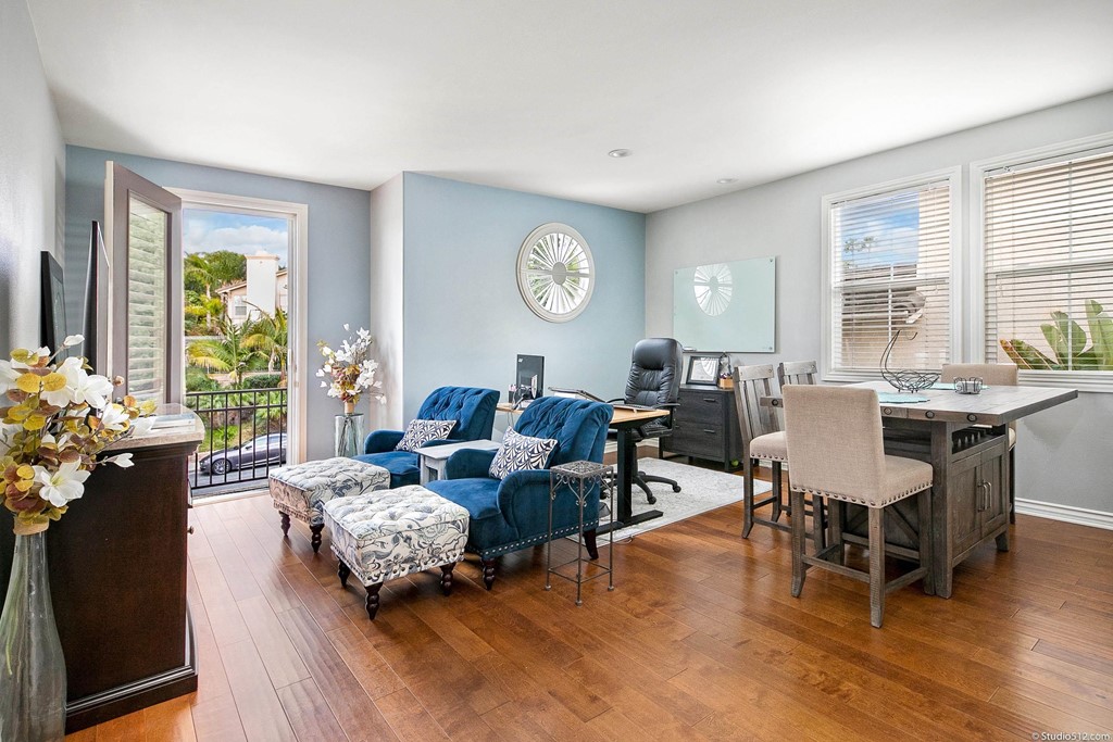 6425 Topmast Drive Carlsbad, CA 92011 - Photo 21 of 32 a living room with furniture and a large window