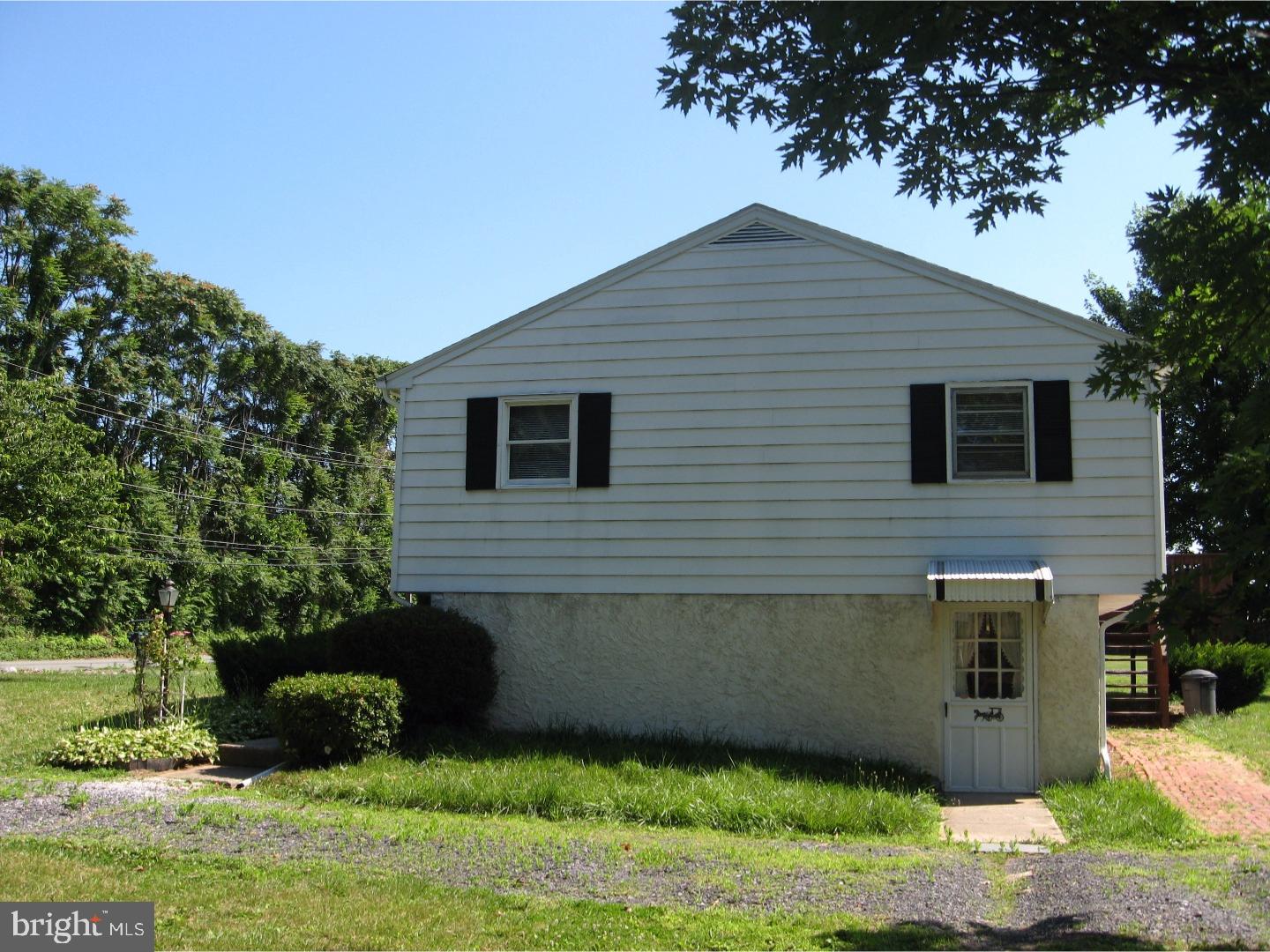 1170 Miller Road Pottstown, PA 19465 - Photo 5 of 24 Gallery Image 5