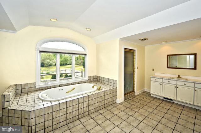 3985 Germantown Road Edgewater, MD 21037 - Photo 17 of 29 Bath (Master)