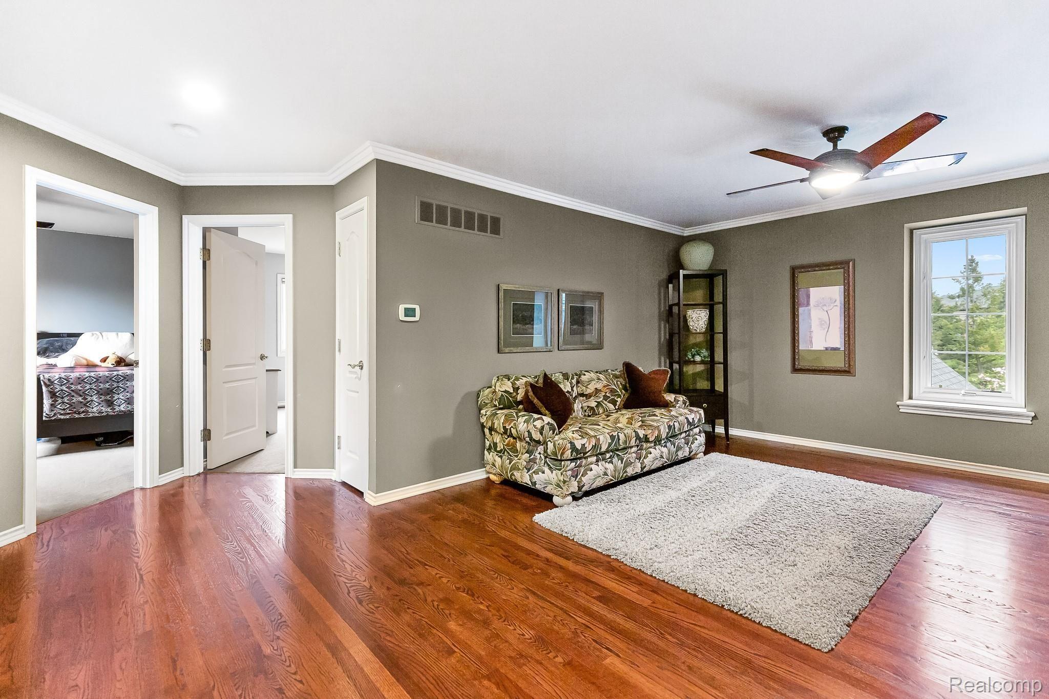 2940 North Addison Circle Rochester, MI 48306 - Photo 39 of 83 IMG_9459.jpg