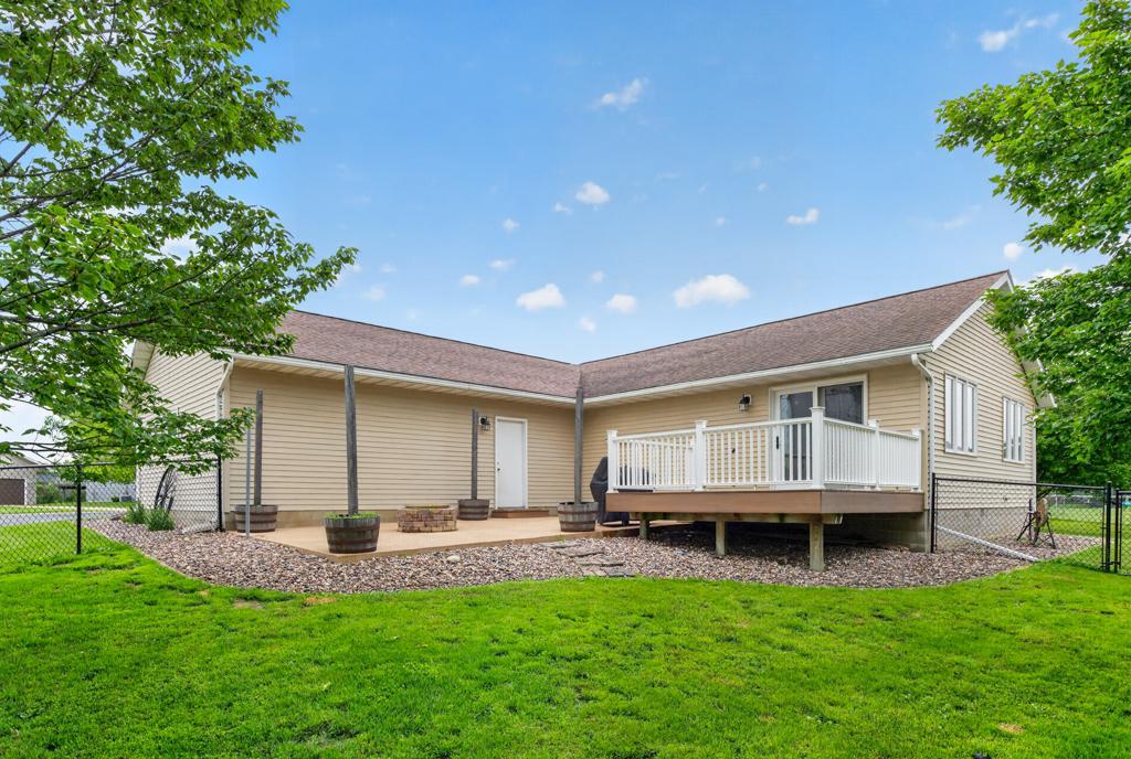 100 Capelle Court Spring Valley, MN 55975 - Photo 6 of 70