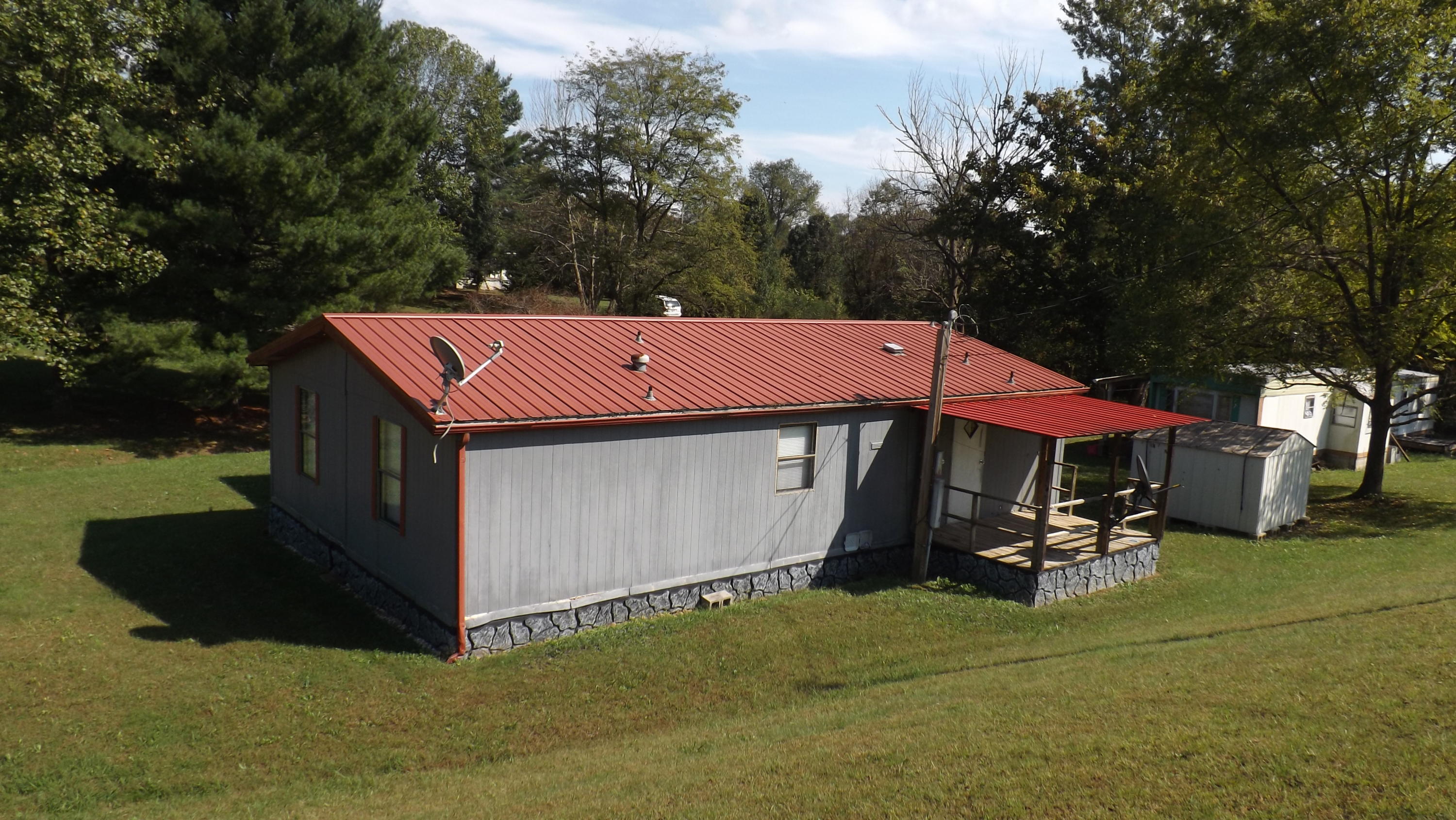 143 Carey Road Speedwell, TN 37870 - Photo 4 of 18 DSCF6206