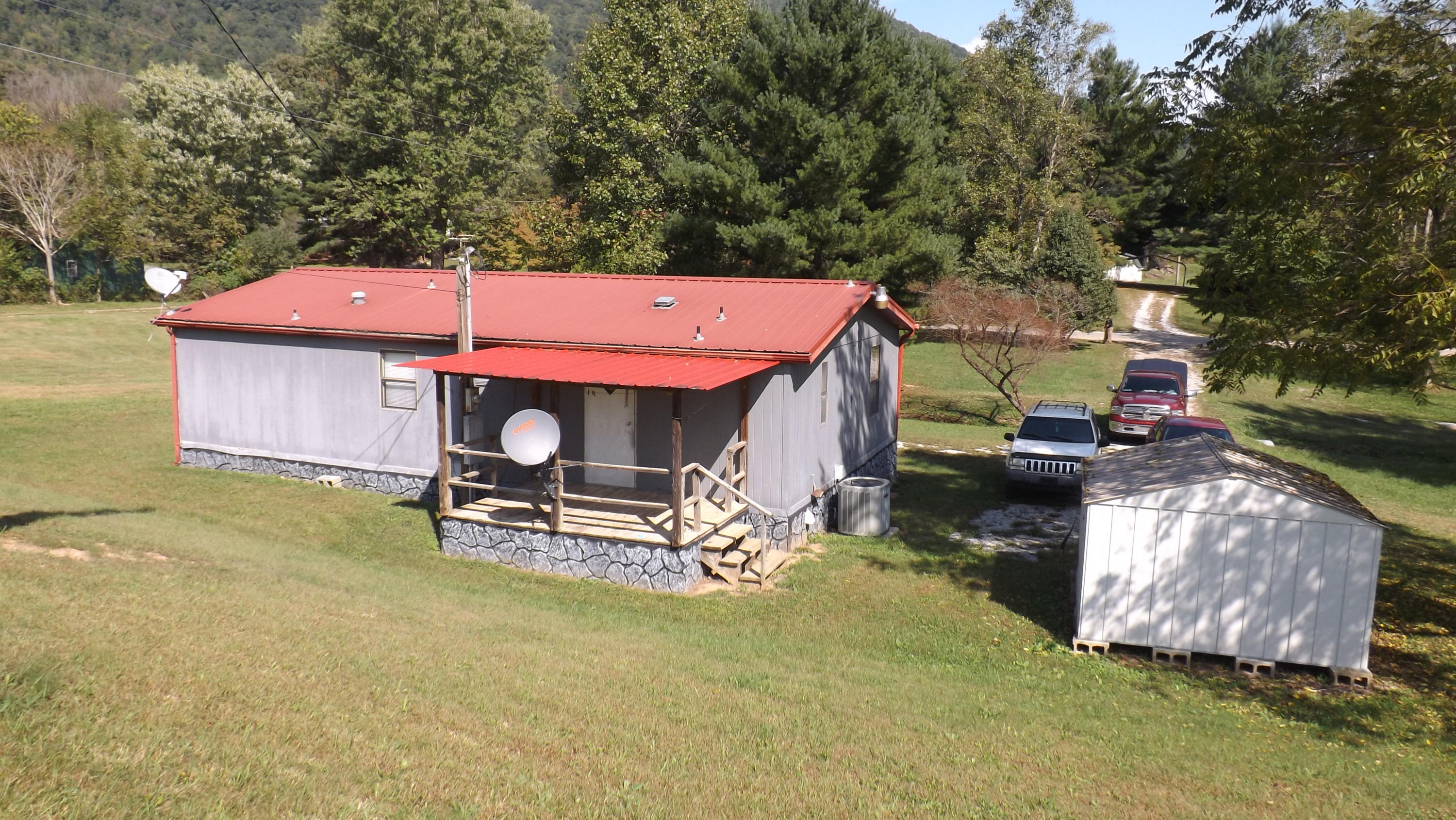 143 Carey Road Speedwell, TN 37870 - Photo 5 of 18 DSCF6207