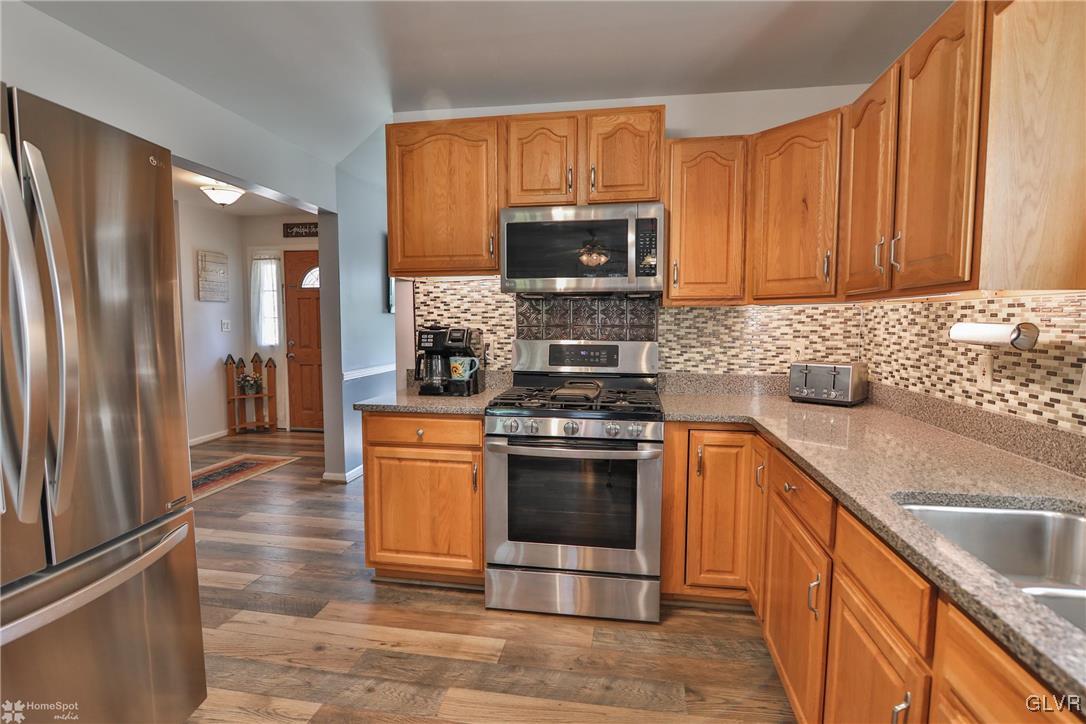 717 South Delps Road Bath, PA 18014 - Photo 5 of 36