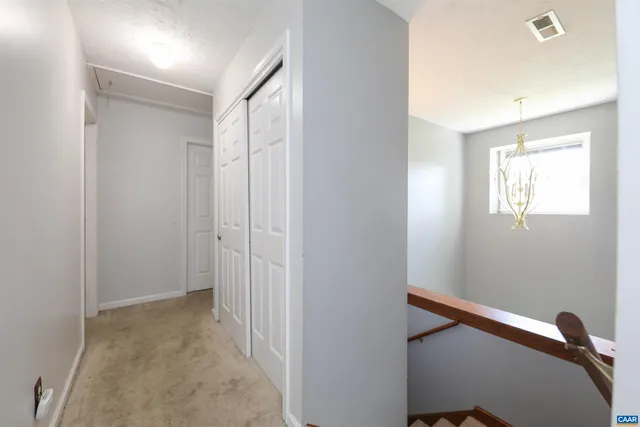 a view of livingroom with furniture