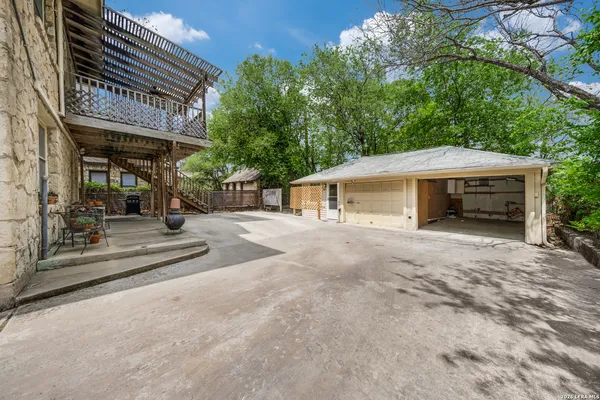 $649,000 | 311 East Rosewood Avenue, San Antonio, TX 78212