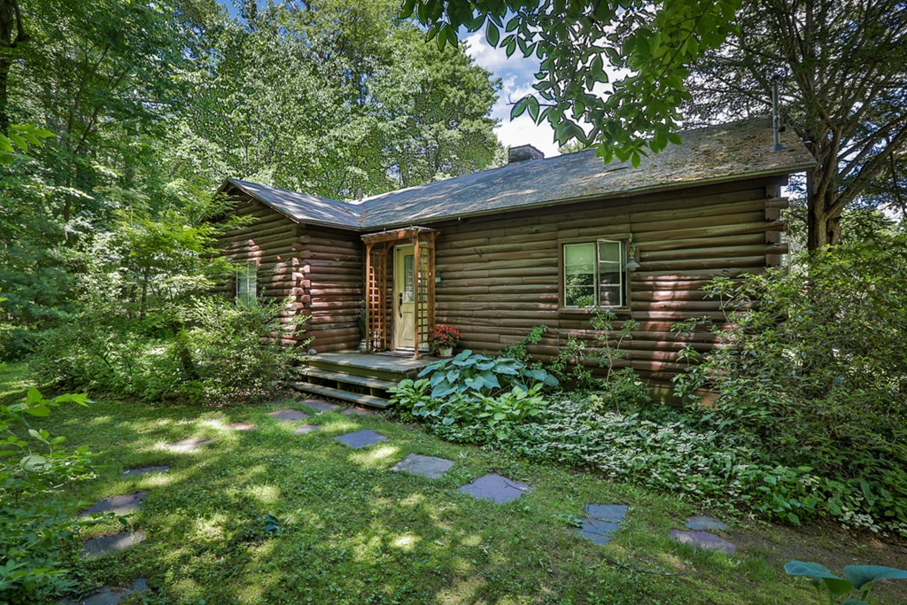25 East Bare Hill Road Harvard, MA 01451 - Photo 1 of 20 Gallery Image 1