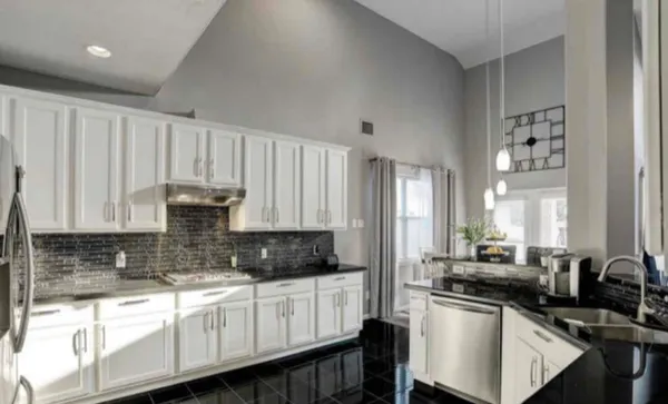 $4,000 | 313 Marina Oaks Court, League City, TX 77565