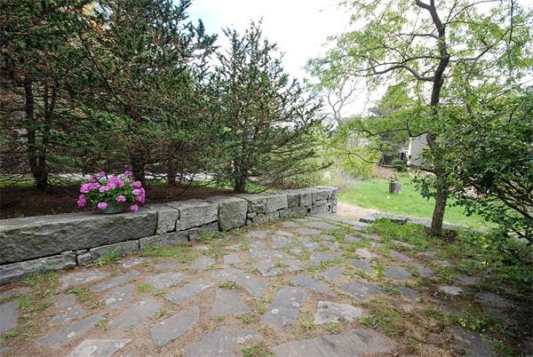309 Strawberry Hill Road Concord, MA 01742 - Photo 20 of 24