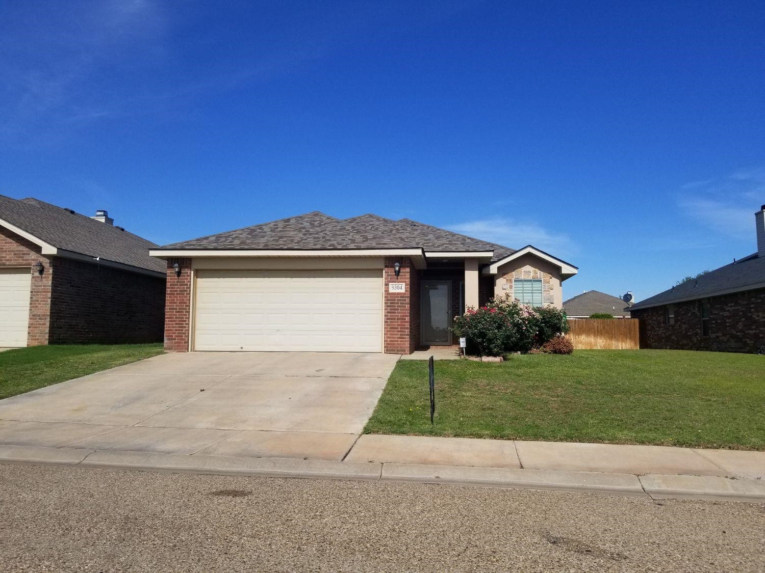 9304 Ridgely Avenue Lubbock, TX 79424 - Photo 1 of 17 Photo 1