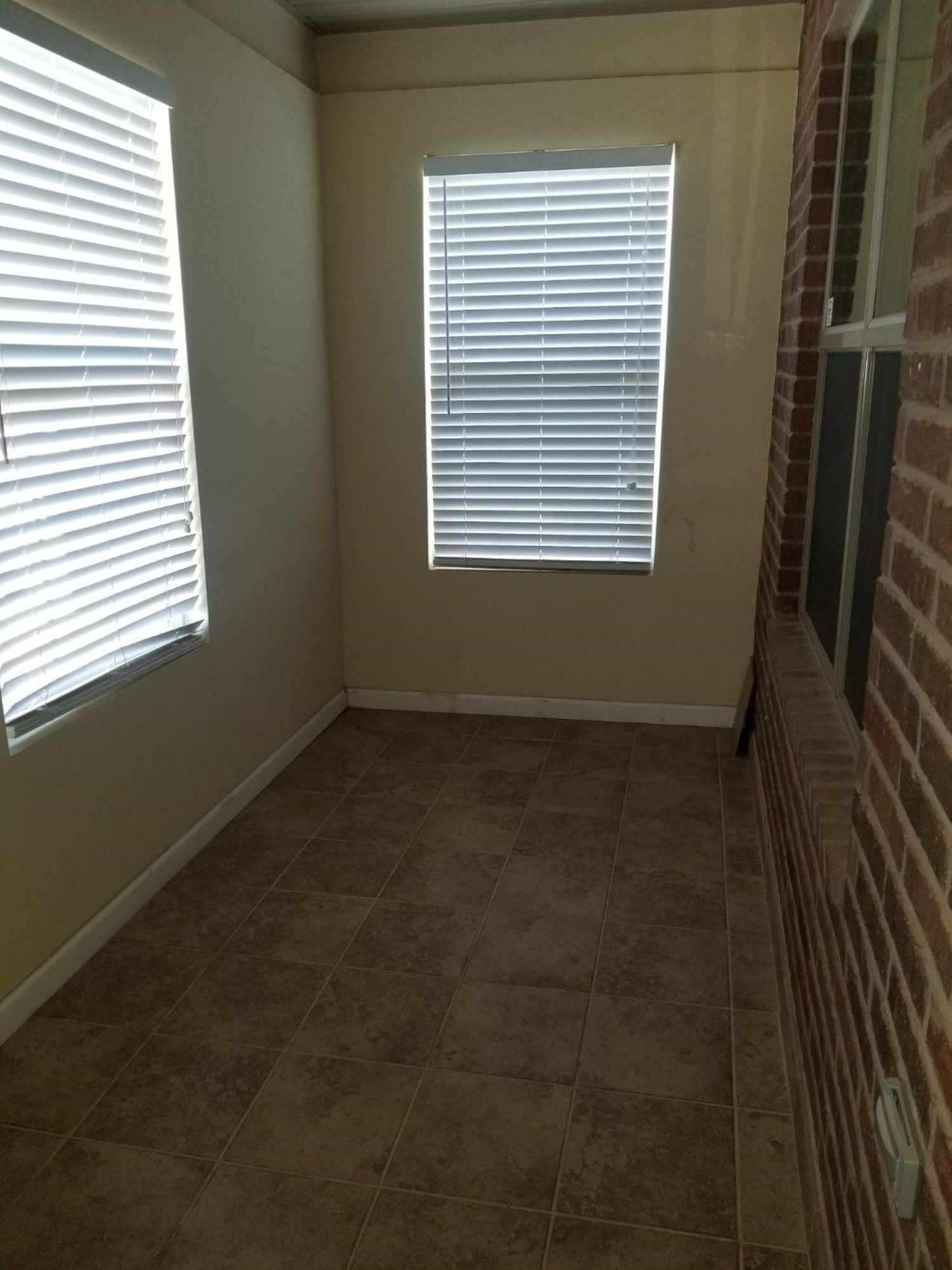 9304 Ridgely Avenue Lubbock, TX 79424 - Photo 15 of 17 Photo 16