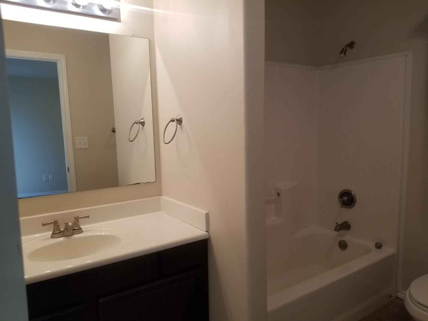 9304 Ridgely Avenue Lubbock, TX 79424 - Photo 9 of 17 Photo 10
