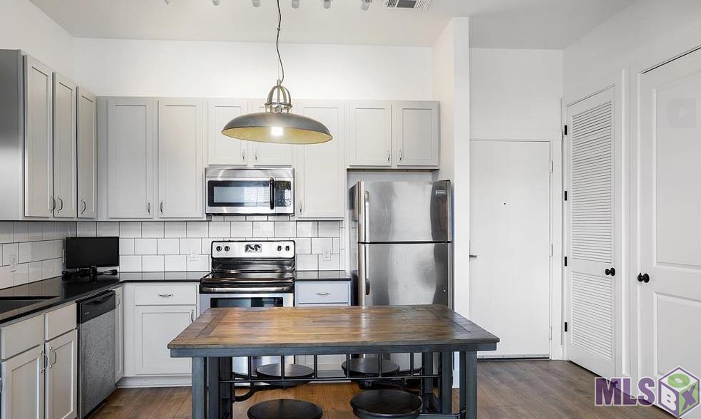 255 East Boyd Drive, Unit 304 Baton Rouge, LA 70808 - Photo 3 of 11