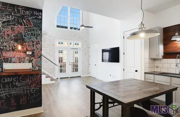 $410,000 | 255 East Boyd Drive, Unit 304, Baton Rouge, LA 70808