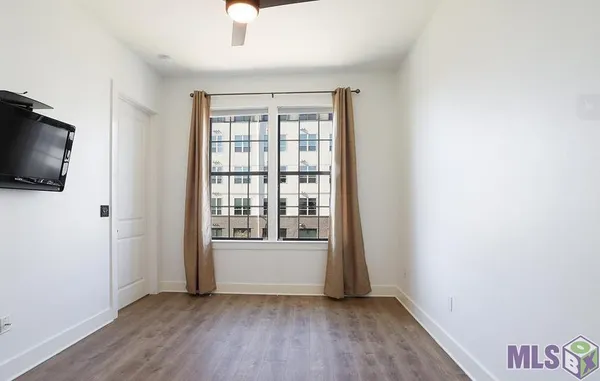 $410,000 | 255 East Boyd Drive, Unit 304, Baton Rouge, LA 70808