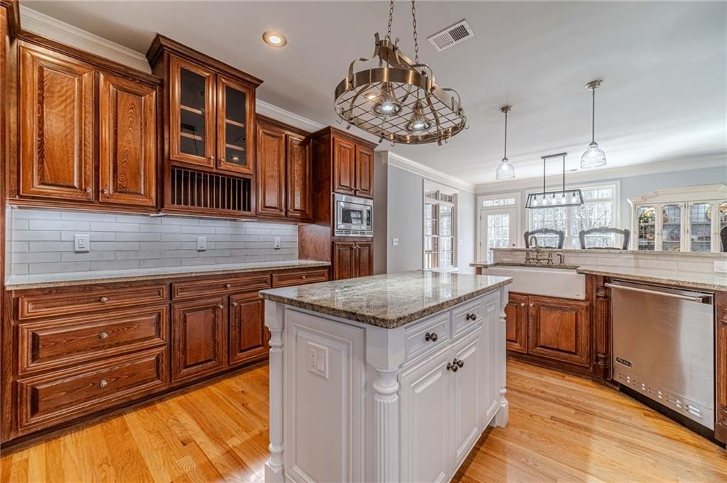 2732 Powell Court Monroe, GA 30656 - Photo 4 of 69