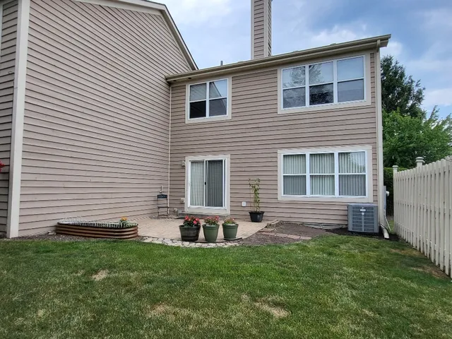 $416,000 | 2949 Brossman Street, Naperville, IL 60564