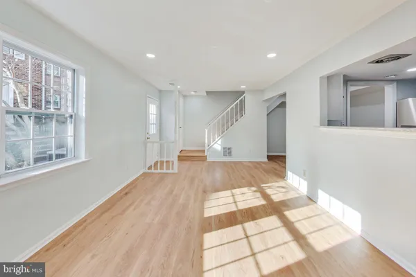 $2,500 | 9841 Hagel Circle, Lorton, VA 22079