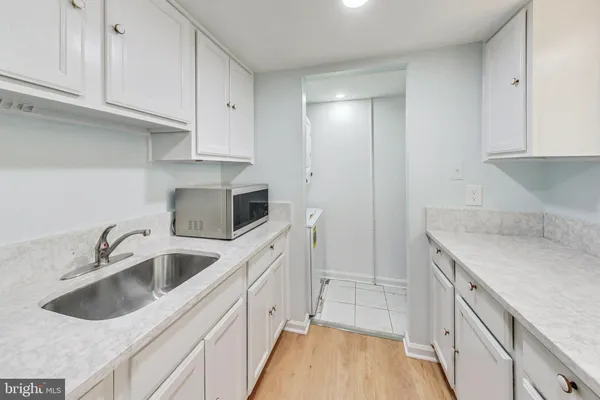 $2,500 | 9841 Hagel Circle, Lorton, VA 22079