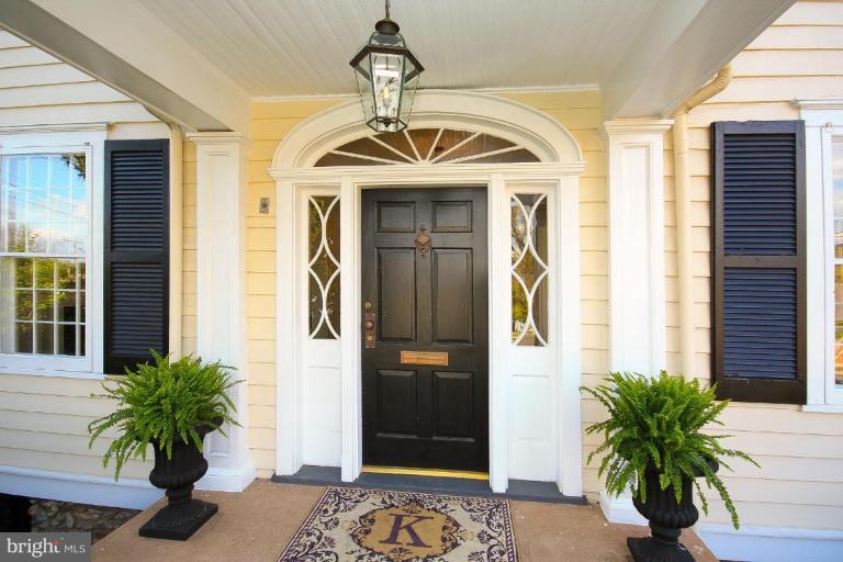 1600 Russell Road Alexandria, VA 22301 - Photo 2 of 30 Exterior #2