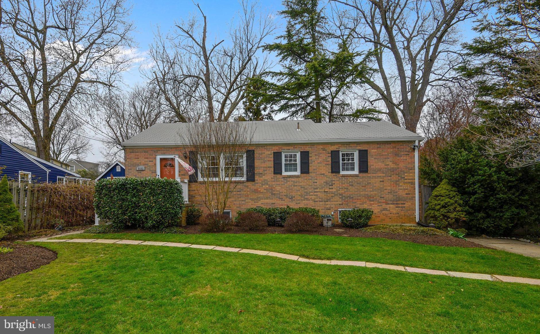 9502 2nd Avenue Silver Spring, MD 20910 - Photo 1 of 25 Exterior (Front)