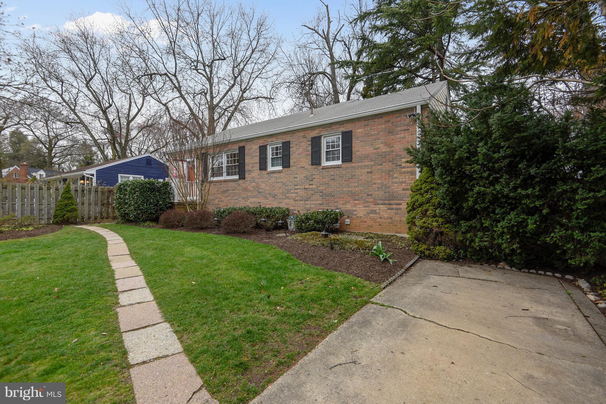 9502 2nd Avenue Silver Spring, MD 20910 - Photo 19 of 25 Driveway/Off-Street Parking