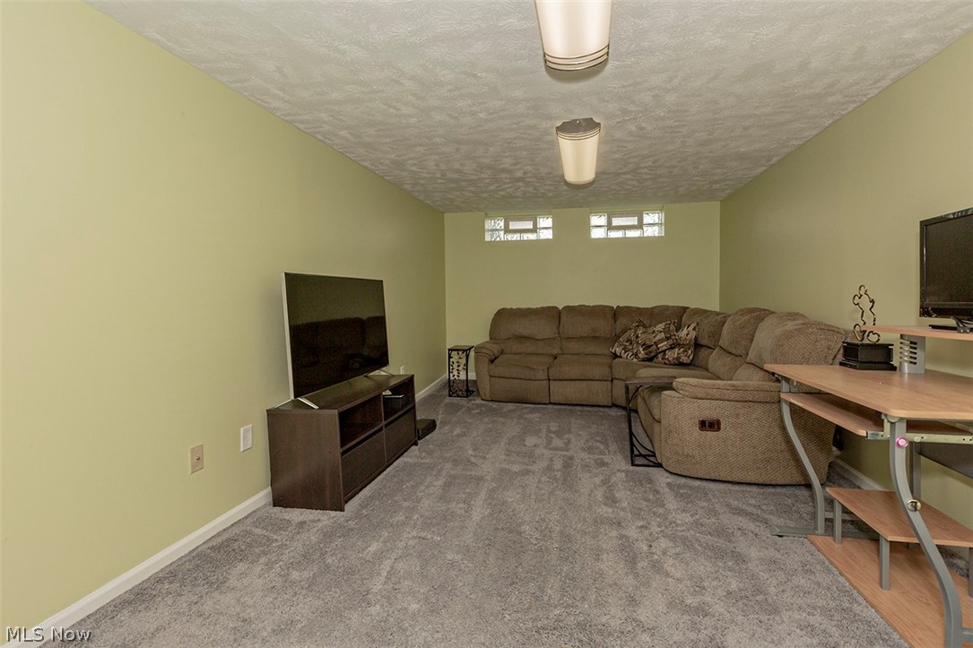 1408 Churchill Road Lyndhurst, OH 44124 - Photo 30 of 34