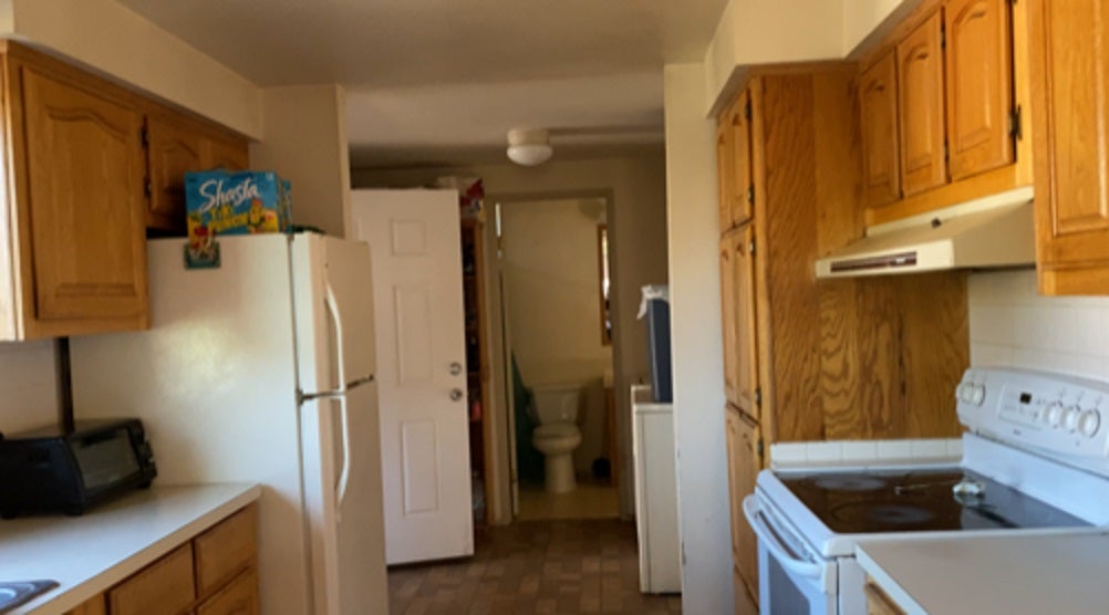 16345 Gilman Road Montague, CA 96064 - Photo 10 of 11 Gallery Image 10