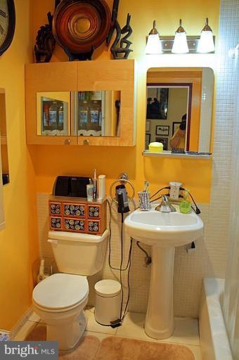 282 M Street Southwest, Unit 282 Washington, DC 20024 - Photo 13 of 19 Bath #1