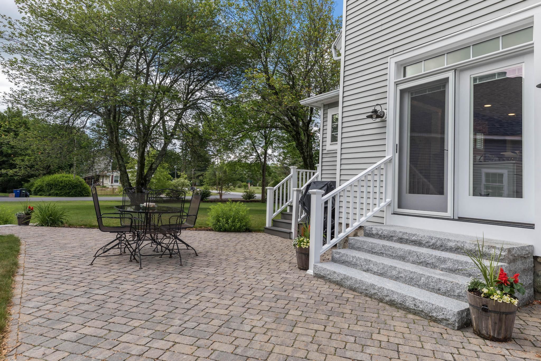45 Post Road North Hampton, NH 03862 - Photo 3 of 28