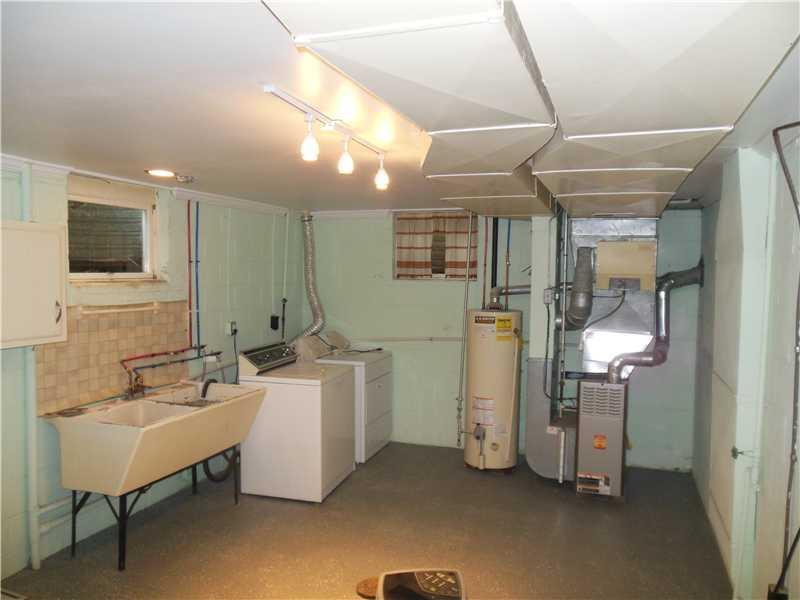 518 Agnew Road Baldwin, PA 15227 - Photo 12 of 15 Other. Laundry Room