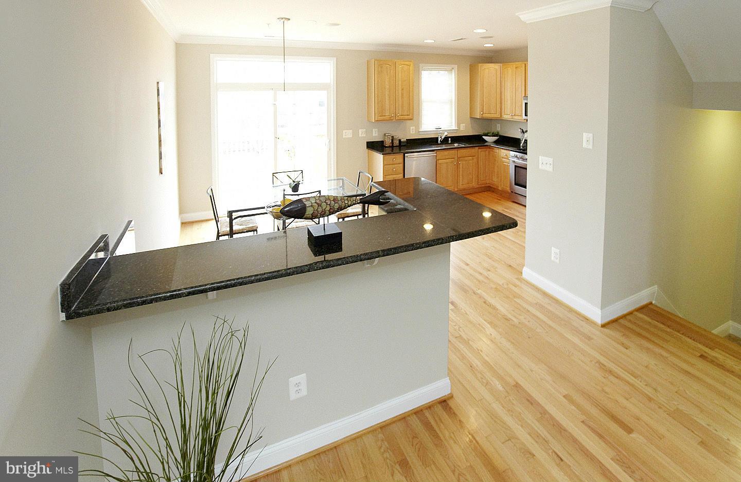 853 Ramsay Street Baltimore, MD 21230 - Photo 11 of 32 Dining Room