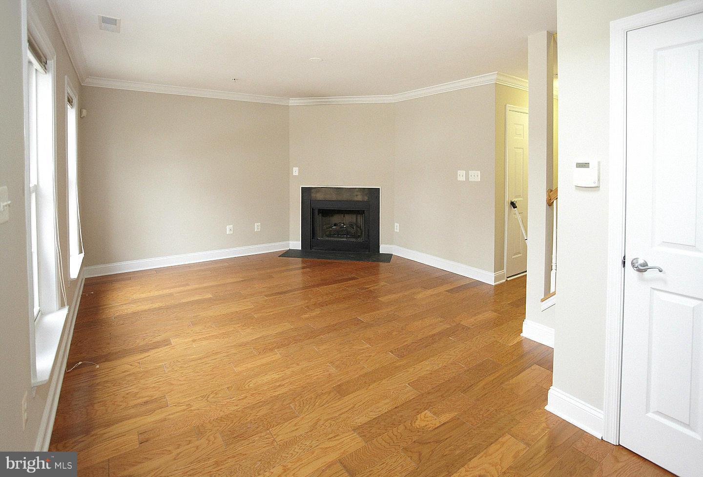 853 Ramsay Street Baltimore, MD 21230 - Photo 3 of 32 Family Room