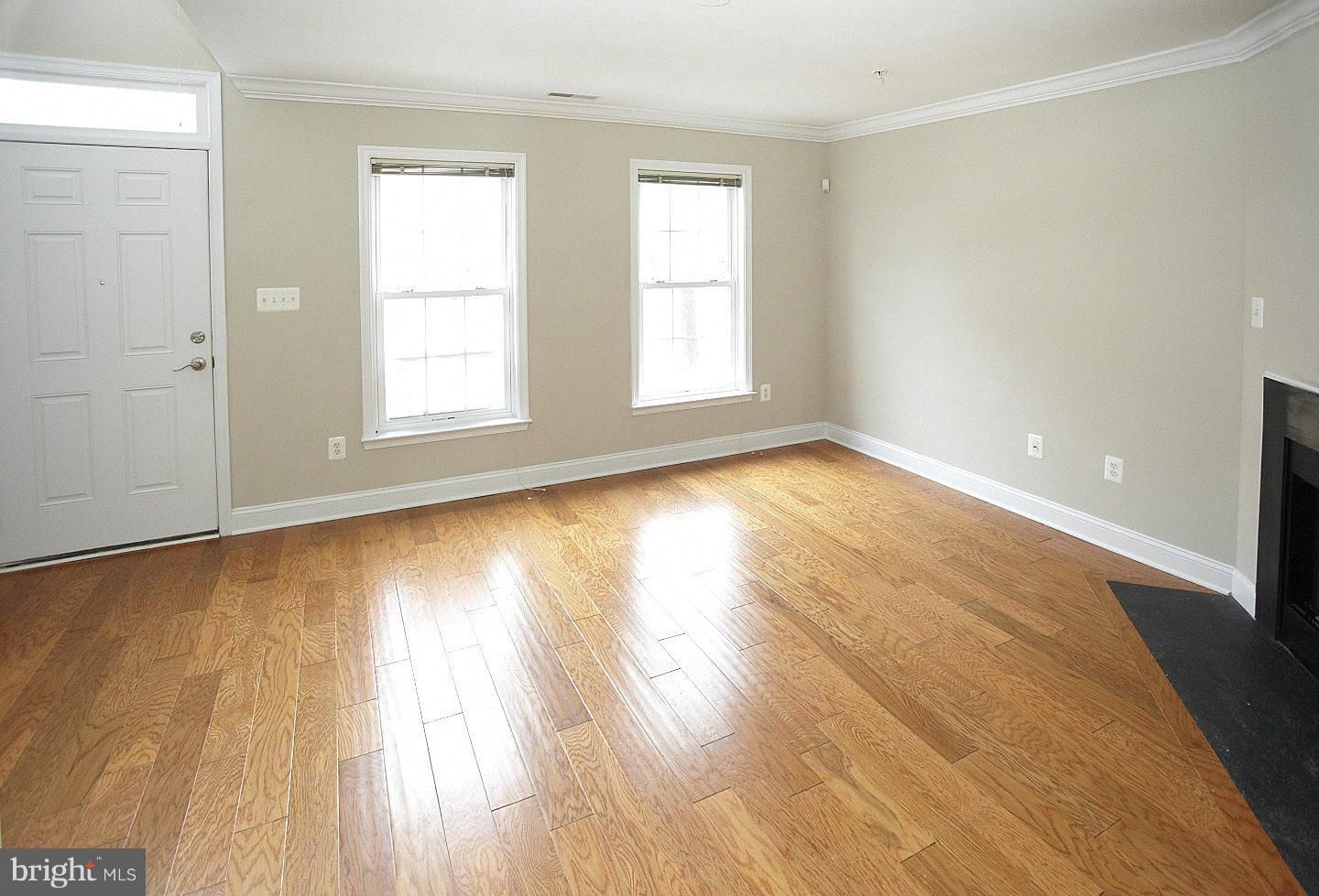 853 Ramsay Street Baltimore, MD 21230 - Photo 4 of 32 Family Room