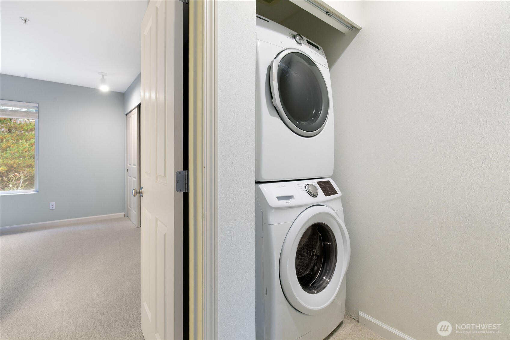 22607 42nd Place South, Unit 13 Kent, WA 98032 - Photo 14 of 19 a utility room with dryer and washer