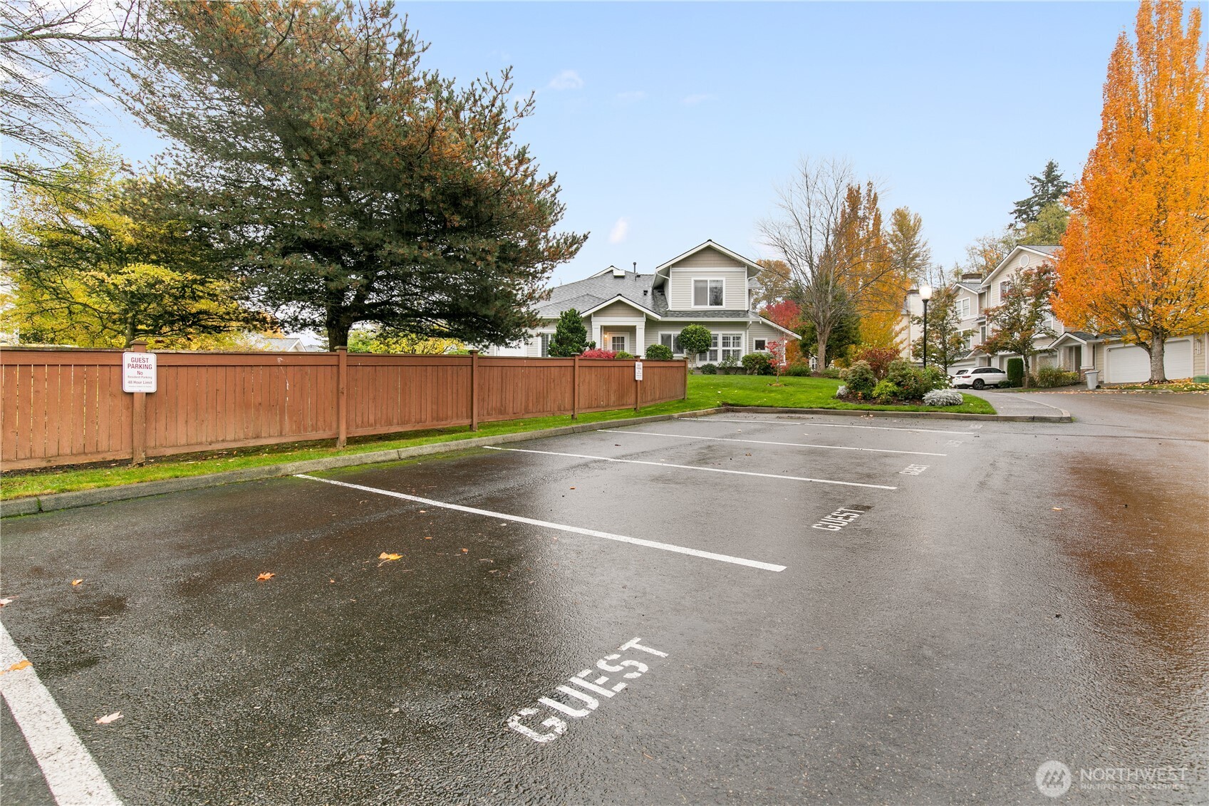 22607 42nd Place South, Unit 13 Kent, WA 98032 - Photo 18 of 19 a view of basketball court