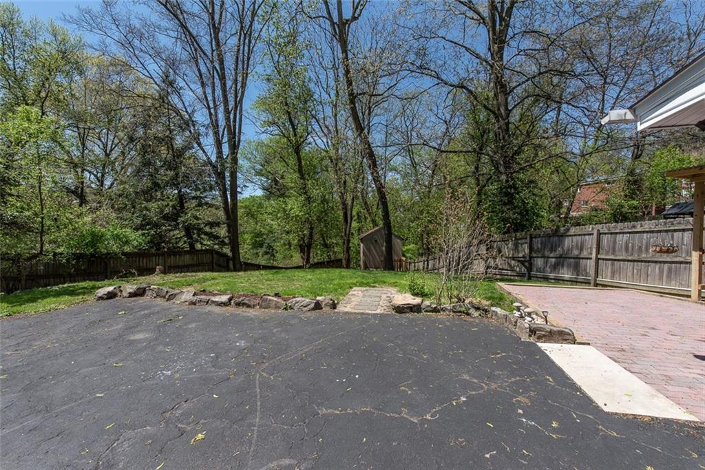 204 Idlewood Road Pittsburgh, PA 15235 - Photo 15 of 24 Gallery Image 15