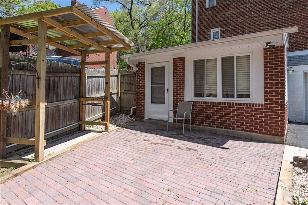 204 Idlewood Road Pittsburgh, PA 15235 - Photo 17 of 24 Gallery Image 17