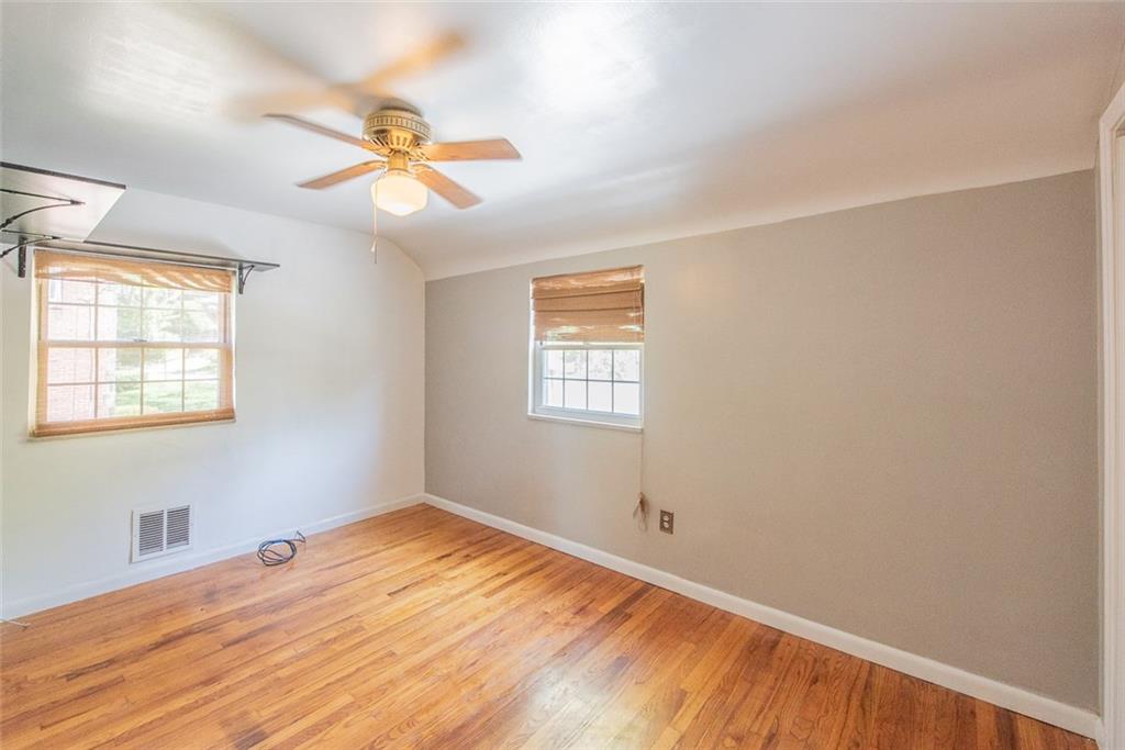 204 Idlewood Road Pittsburgh, PA 15235 - Photo 21 of 24 Gallery Image 21