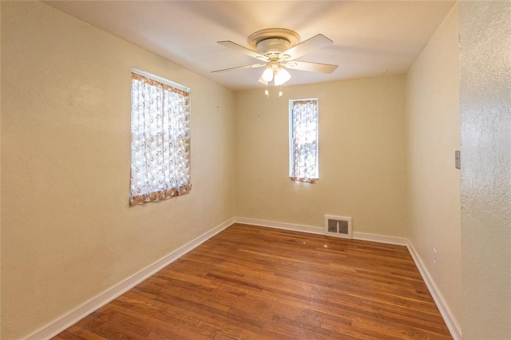 204 Idlewood Road Pittsburgh, PA 15235 - Photo 7 of 24 Gallery Image 7